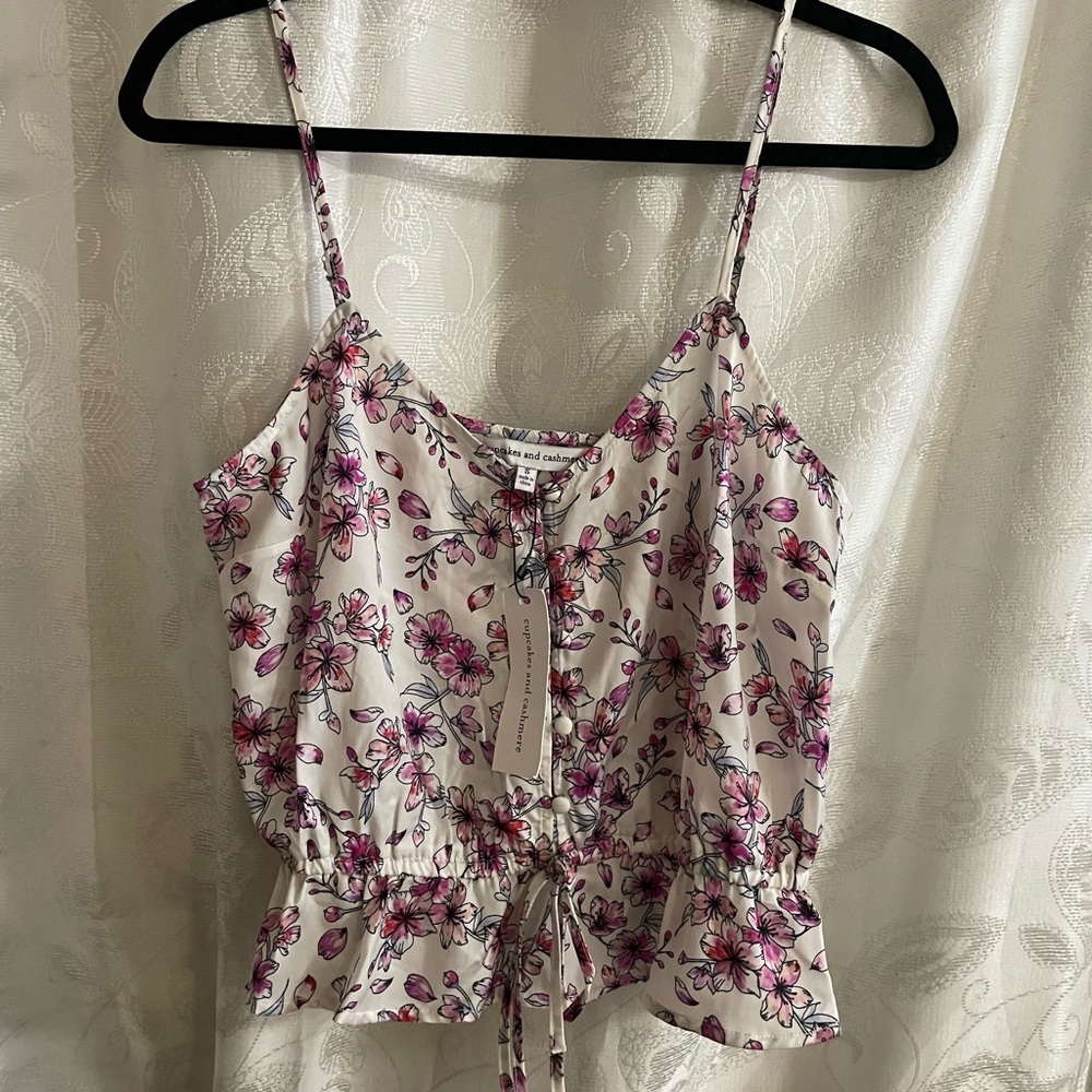 NWT Cupcakes & Cashmere floral Cortina Tank top